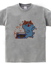 猫とラジカセのTシャツ